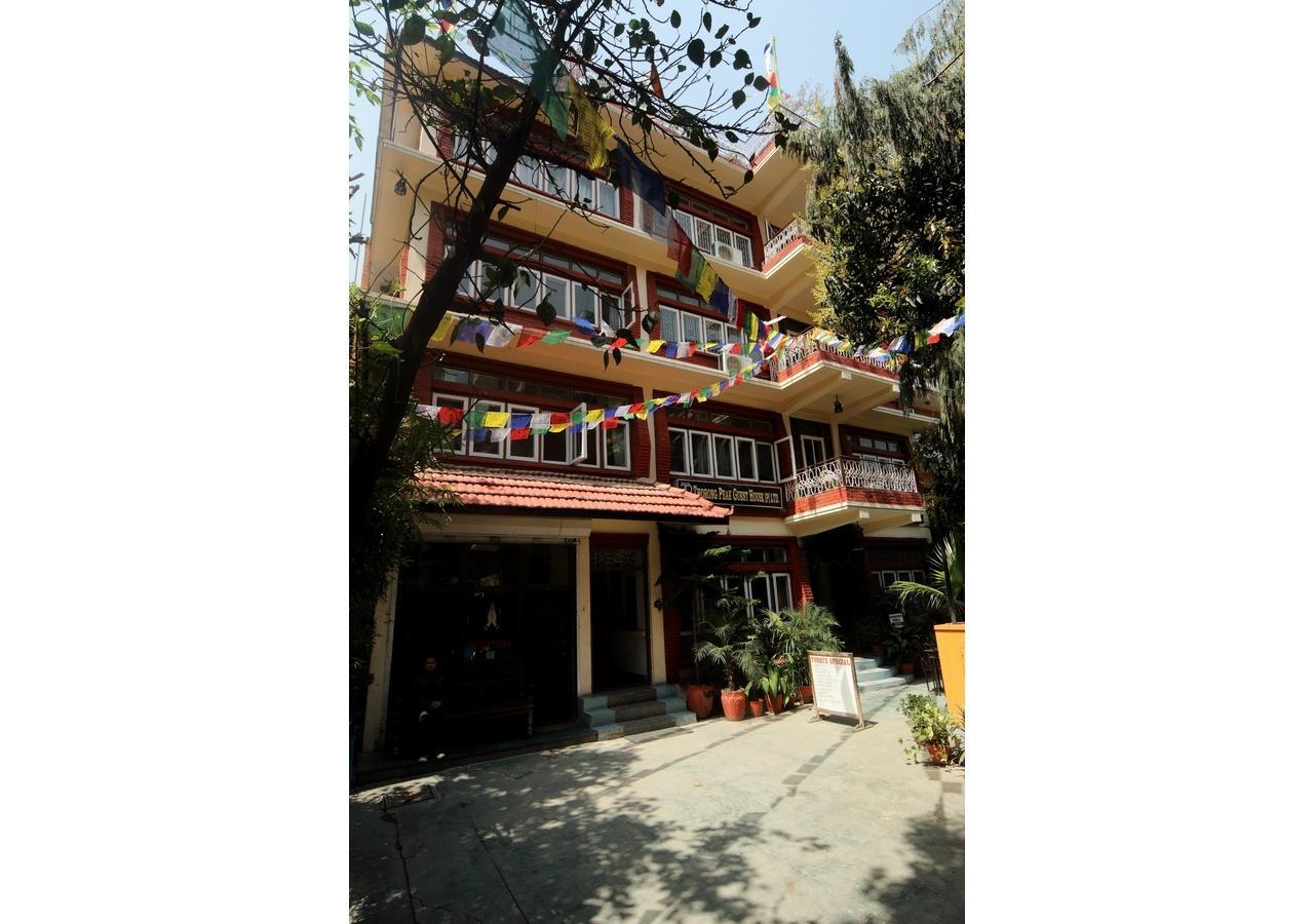 Hotel Thorong Peak Катманду Экстерьер фото
